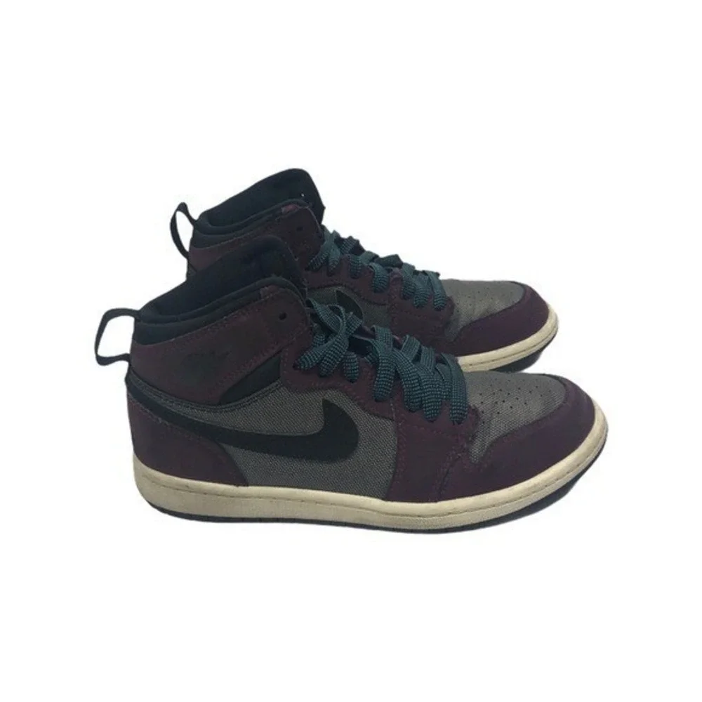 Nike Jordan 1 Mid Kids Size 5Y Bordeaux Black Sneakers 554725-604
